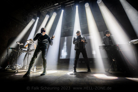 FRONT 242 live - Foto Falk Scheuring