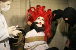 Bild der Entführer - Experimente an Sirene Bild der Entführer - Experimente an Sirene