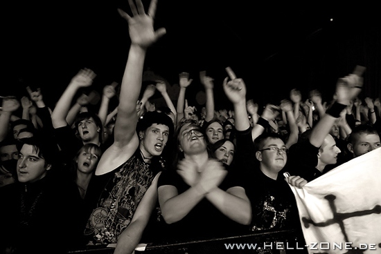 In Extremo Fans in Ekstase Leipzig 2008