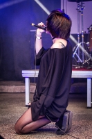 Tying Tiffany