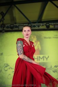 Fashion Show - Mera Luna