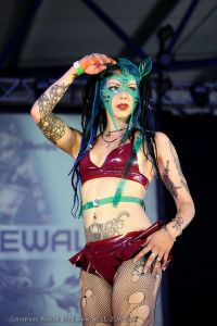 Fashion Show - Mera Luna