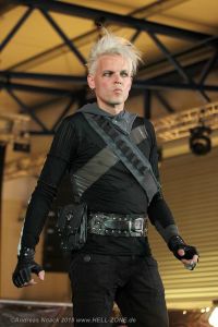 Fashion Show - Mera Luna