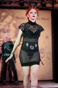 Fashion Show - Mera Luna