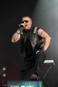 Front 242