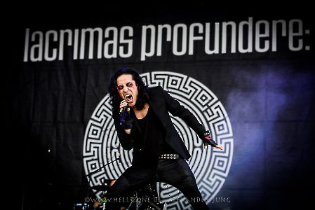Lacrimas Profundere
