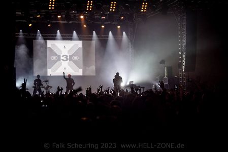 Front 242