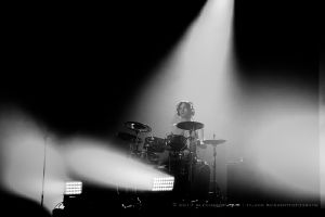 FRONT 242