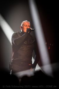 FRONT 242